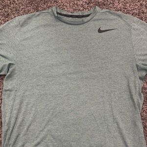 Nike Men's Short Sleeve Tee